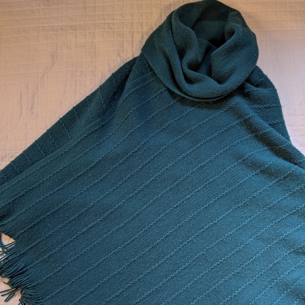 Boho fringe poncho BGBG